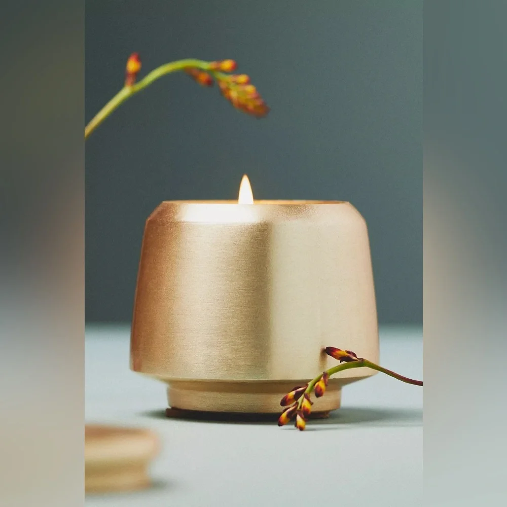 Anthropologie 5.0 oz Woody Ambered Topaz The Gather Candle